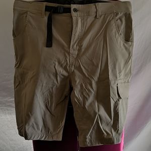 NWOT Gerry mens shorts sz 36 cargo built in belt